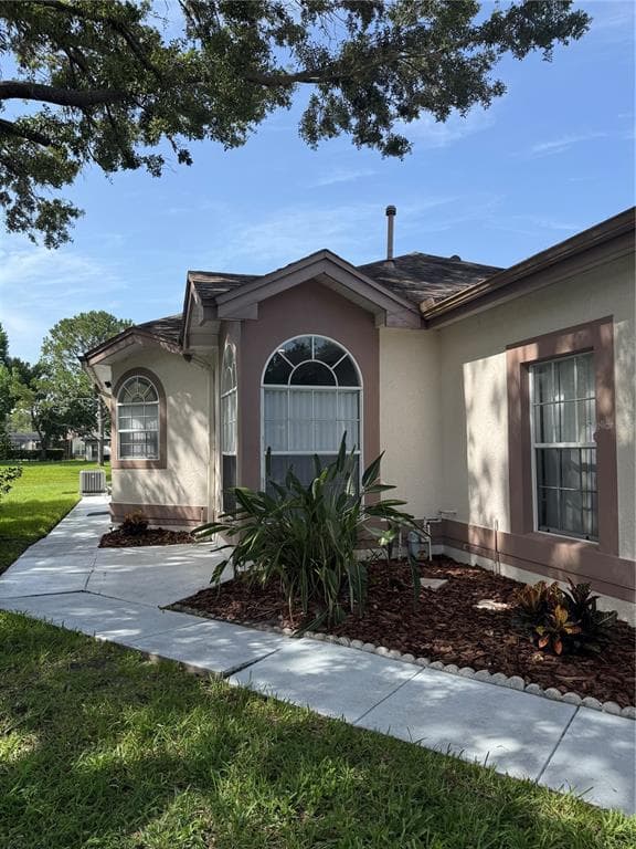 5754 PARKVIEW LAKE DRIVE photo 1