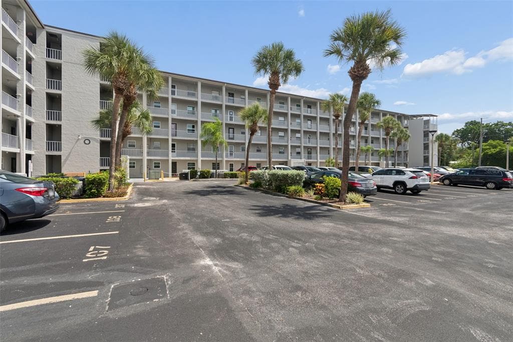 3074 LAKE BAYSHORE DR O-120 photo 2