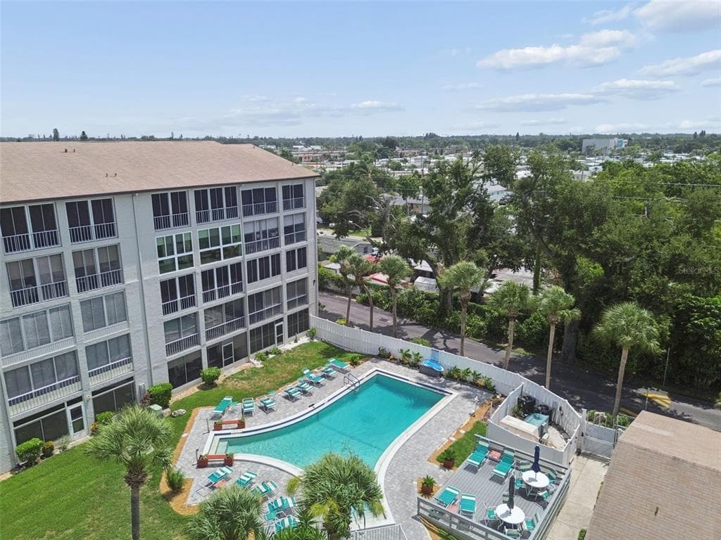 3074 LAKE BAYSHORE DR O-120 photo 25