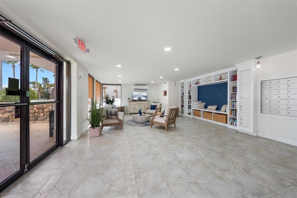 1230 GULF BOULEVARD 403 photo 24