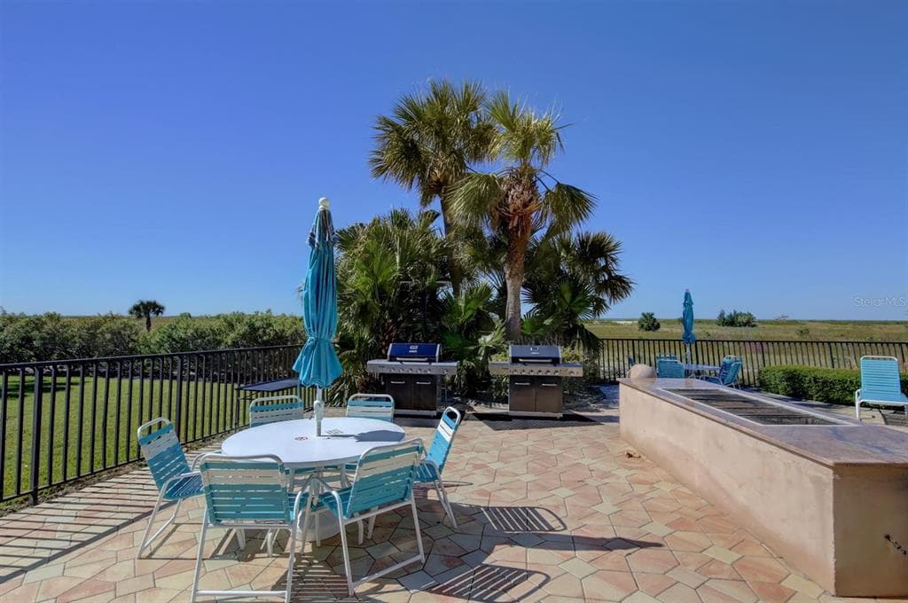 1230 GULF BOULEVARD 403 photo 18