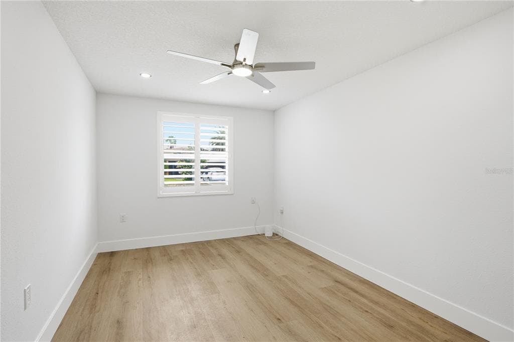 9911 ISLAND HARBOR DRIVE photo 24