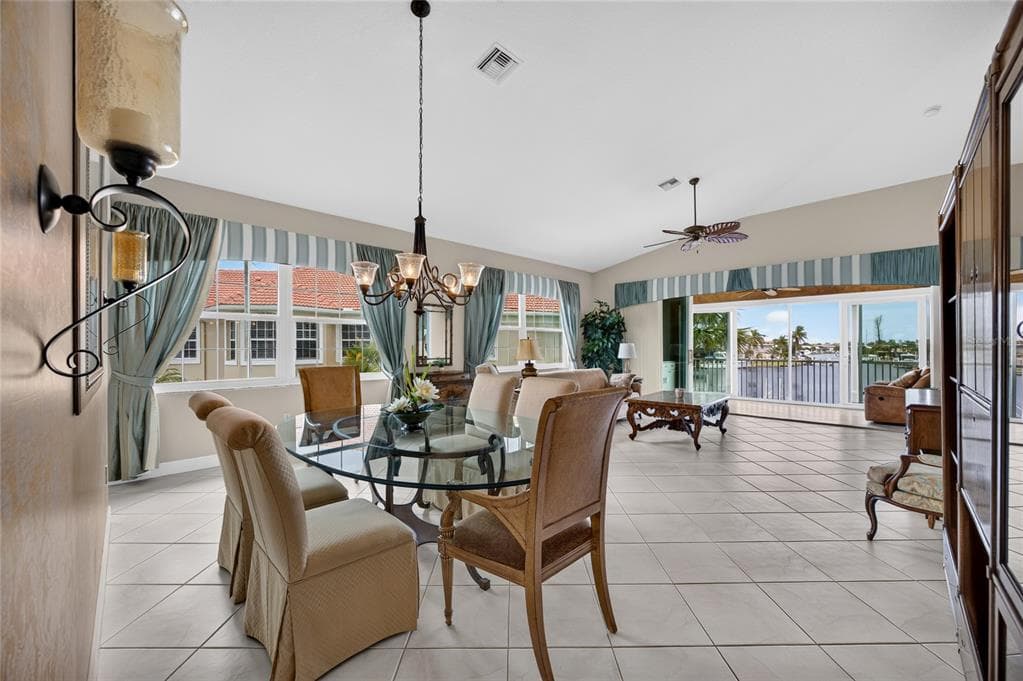 2590 TARPON COVE DRIVE 821 photo 17