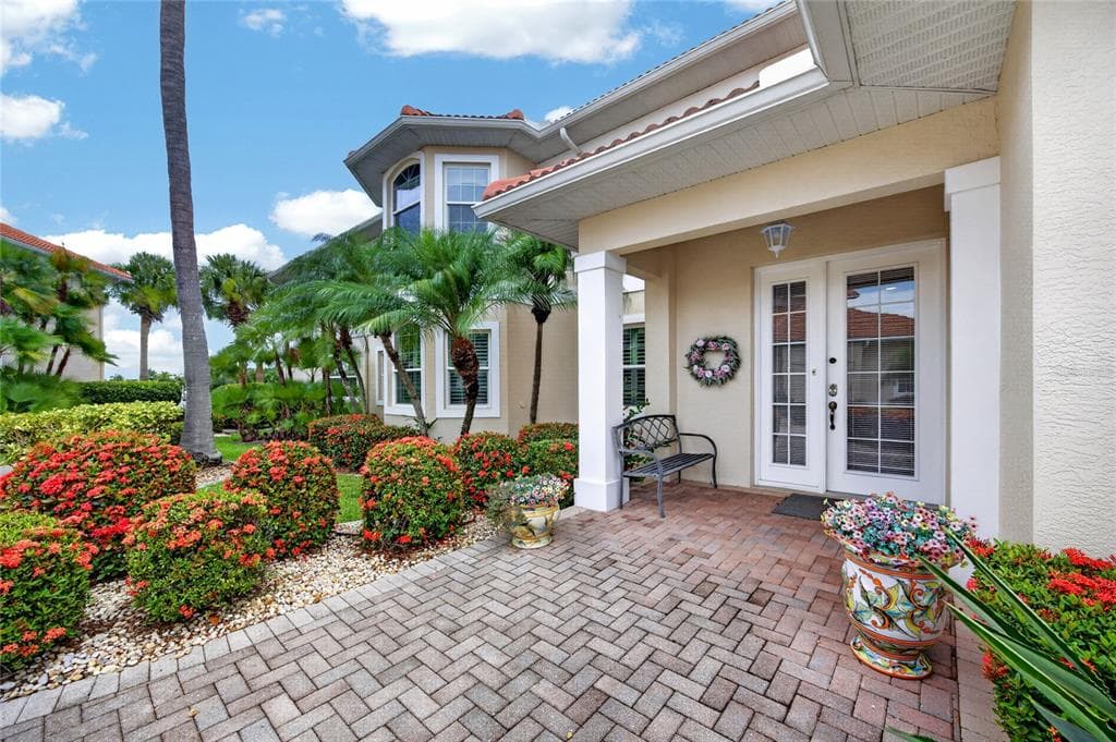 2590 TARPON COVE DRIVE 821 photo 5