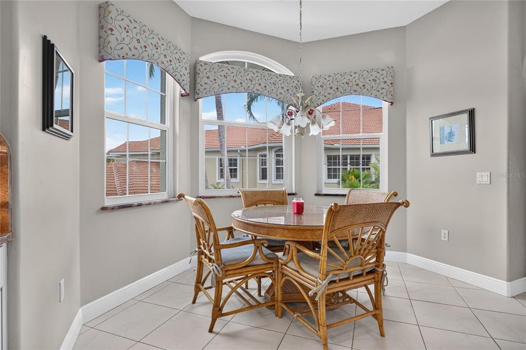 2590 TARPON COVE DRIVE 821 photo 15