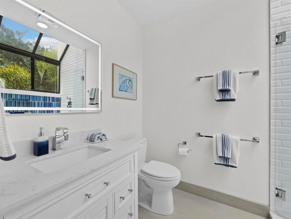 1906 HARBOURSIDE DRIVE 304 photo 23