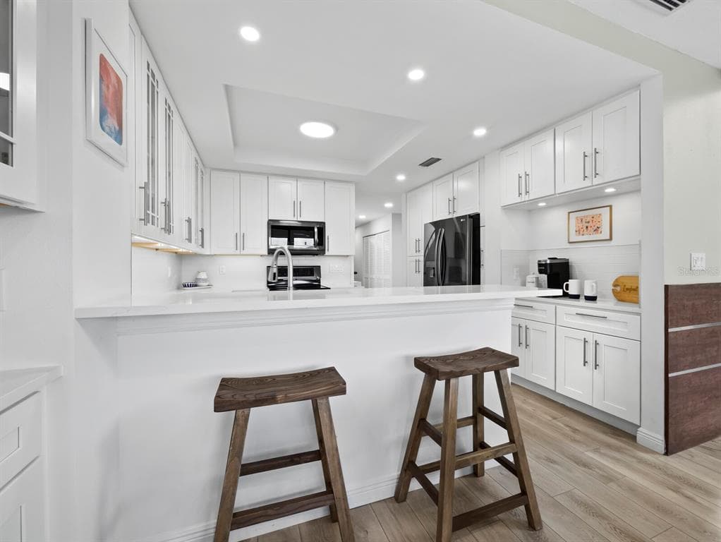 1906 HARBOURSIDE DRIVE 304 photo 16