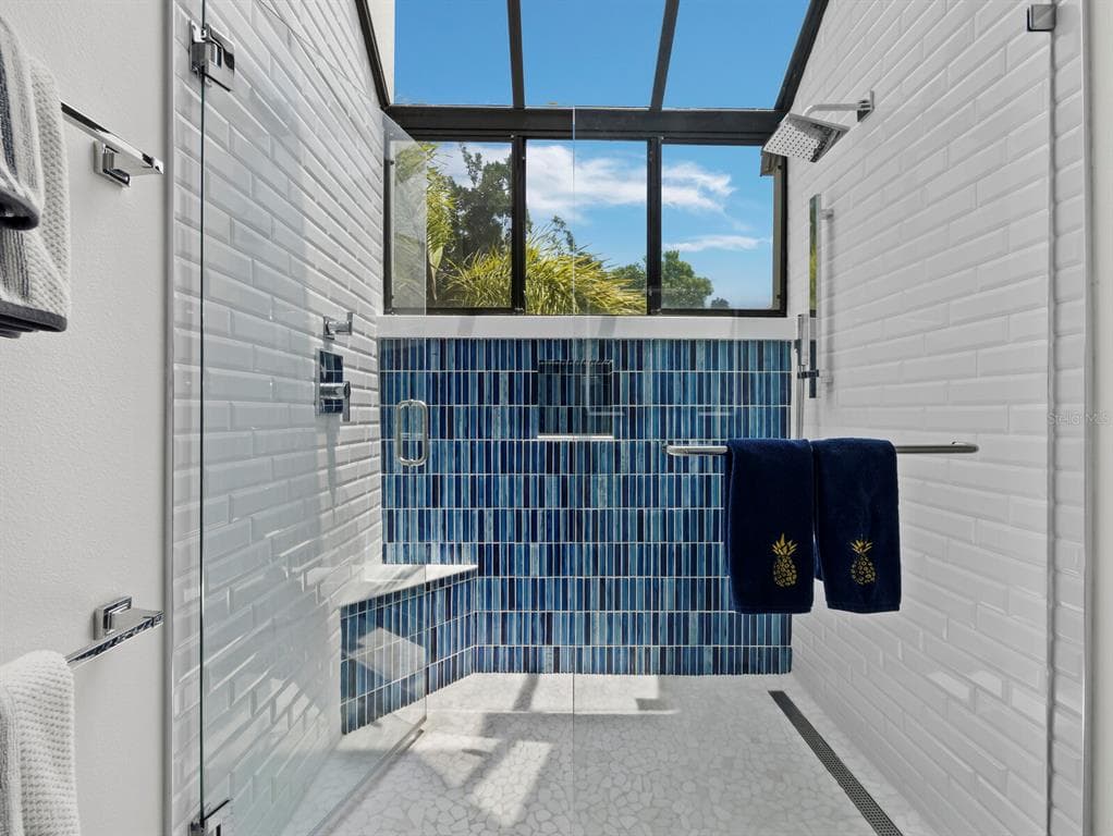 1906 HARBOURSIDE DRIVE 304 photo 24