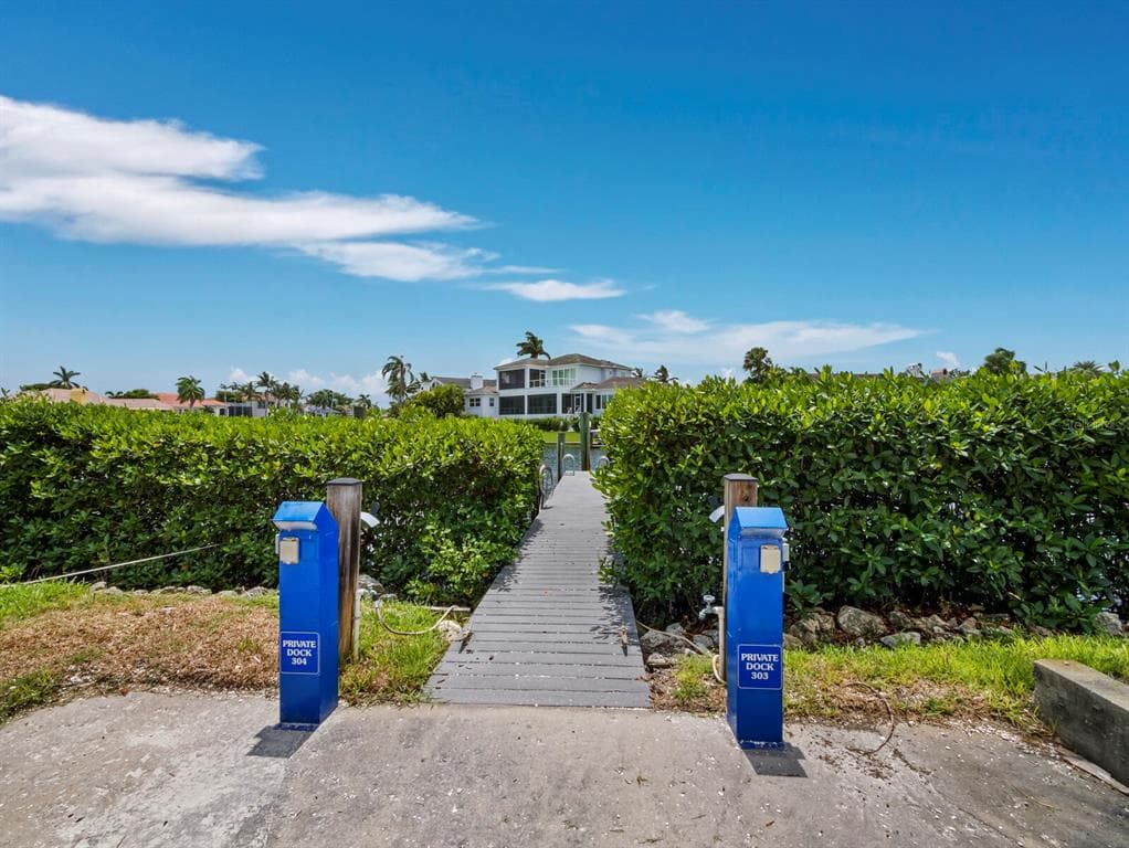1906 HARBOURSIDE DRIVE 304 photo 10