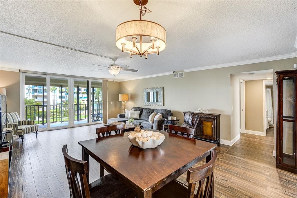 1581 GULF BOULEVARD 203N photo 8