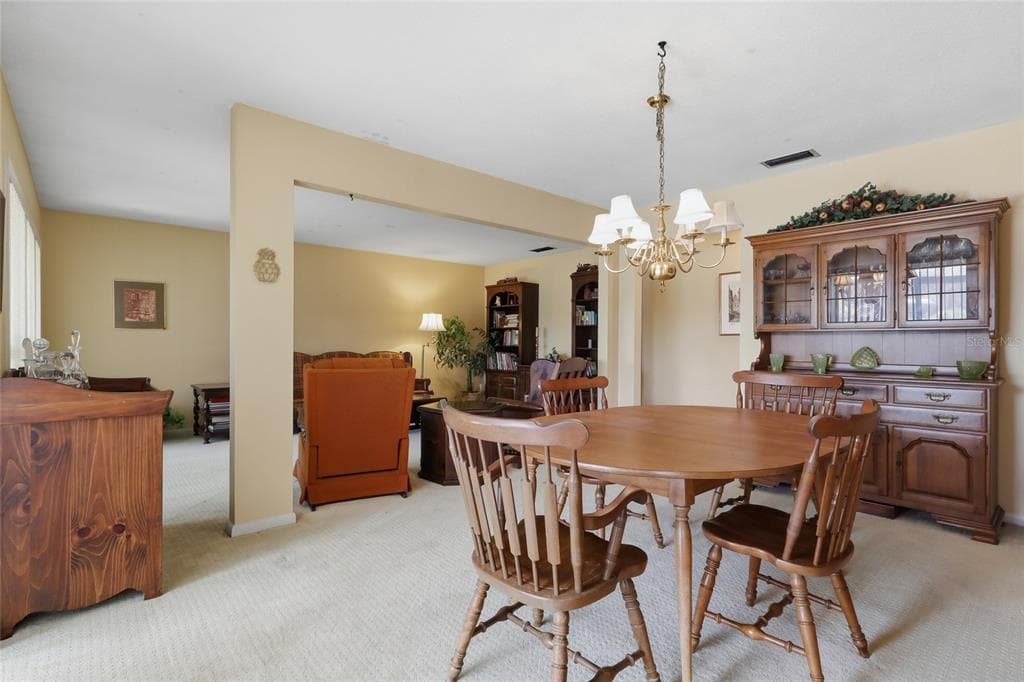 6811 TWELVE OAKS BOULEVARD photo 12