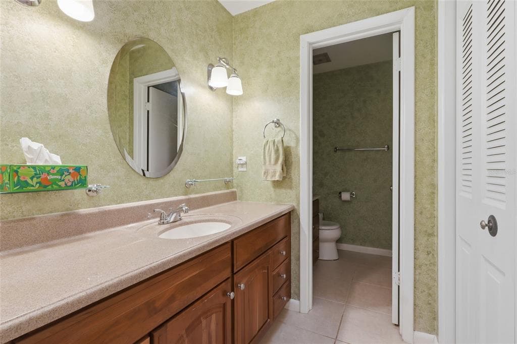 6811 TWELVE OAKS BOULEVARD photo 22
