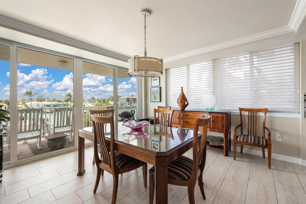 223 ISLAND WAY 2E photo 9