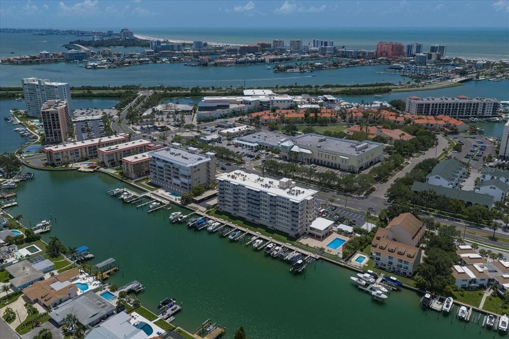 223 ISLAND WAY 2E photo 18