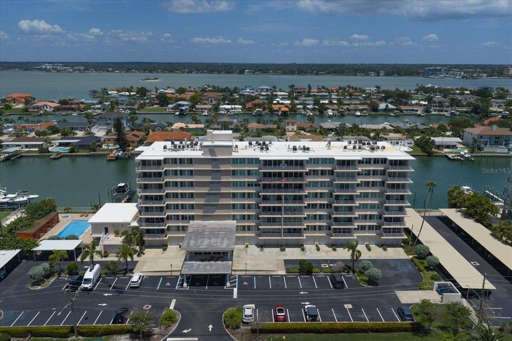 223 ISLAND WAY 2E photo 19