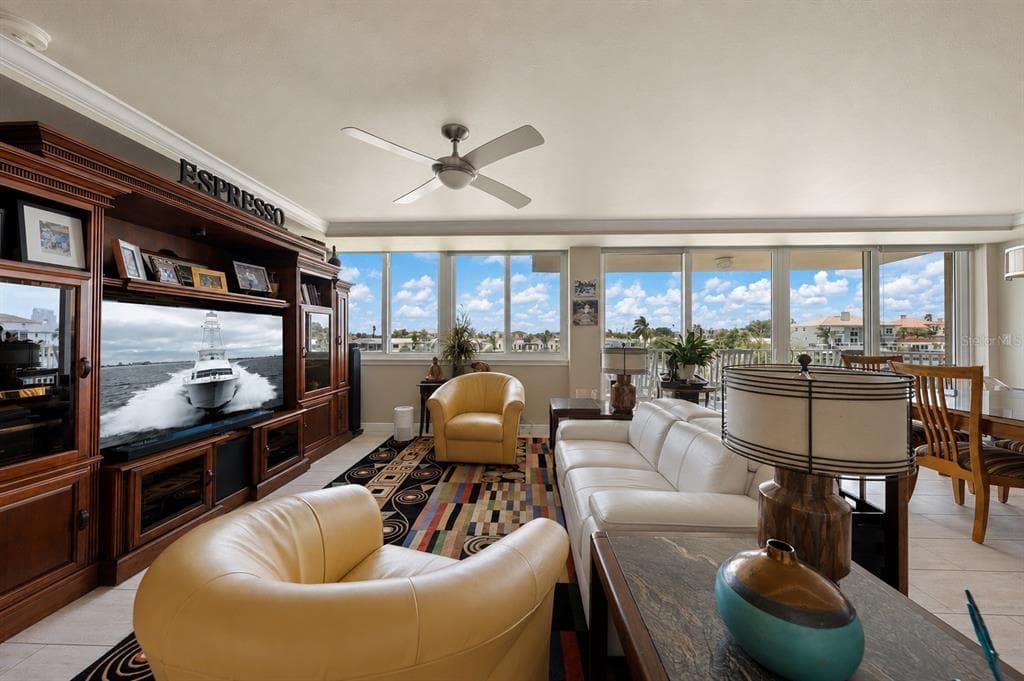 223 ISLAND WAY 2E photo 4