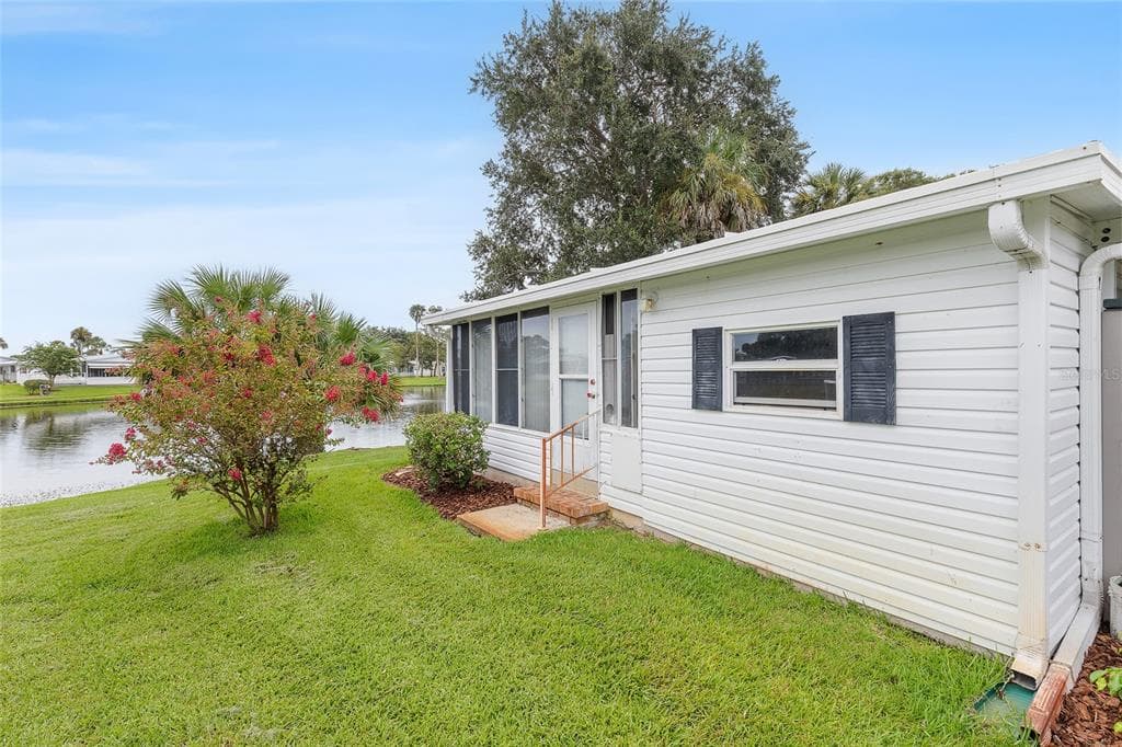 621 STARBOARD AVENUE photo 23