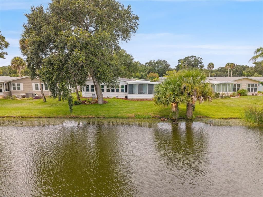 621 STARBOARD AVENUE photo 3