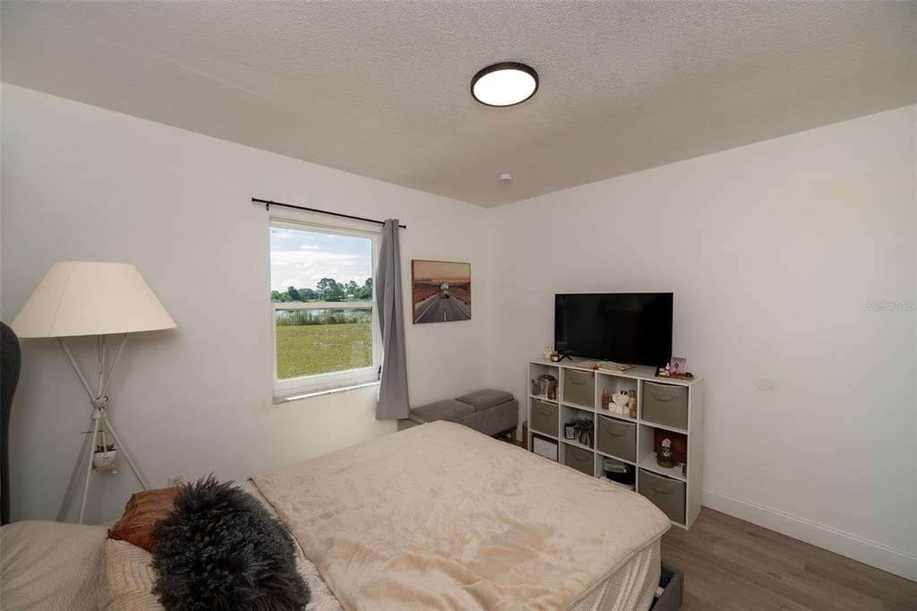 2131 HAINLIN COURT photo 9