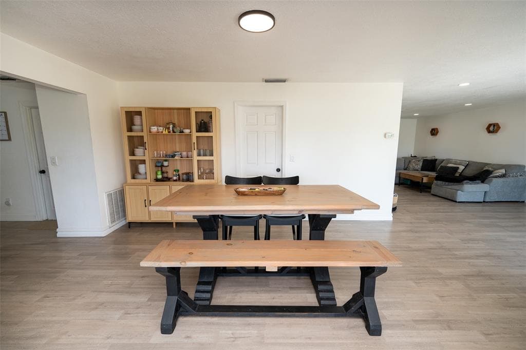 2131 HAINLIN COURT photo 14