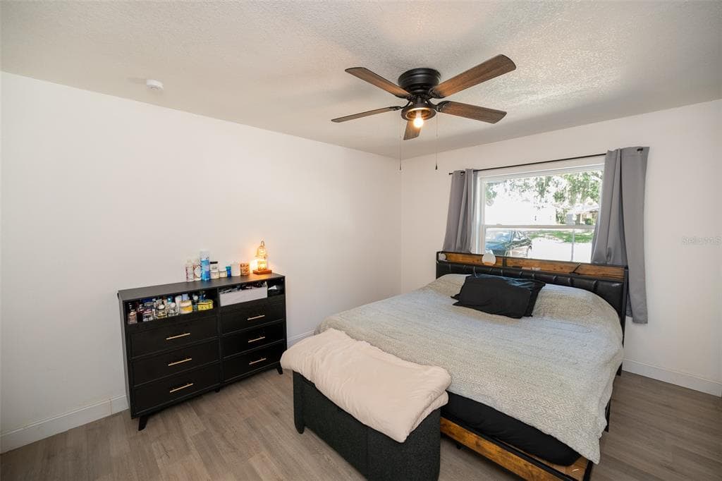 2131 HAINLIN COURT photo 18