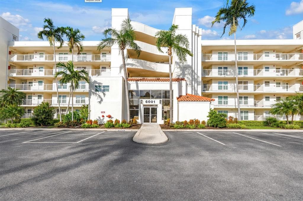 6001 BAHIA DEL MAR CIRCLE 428 photo 1