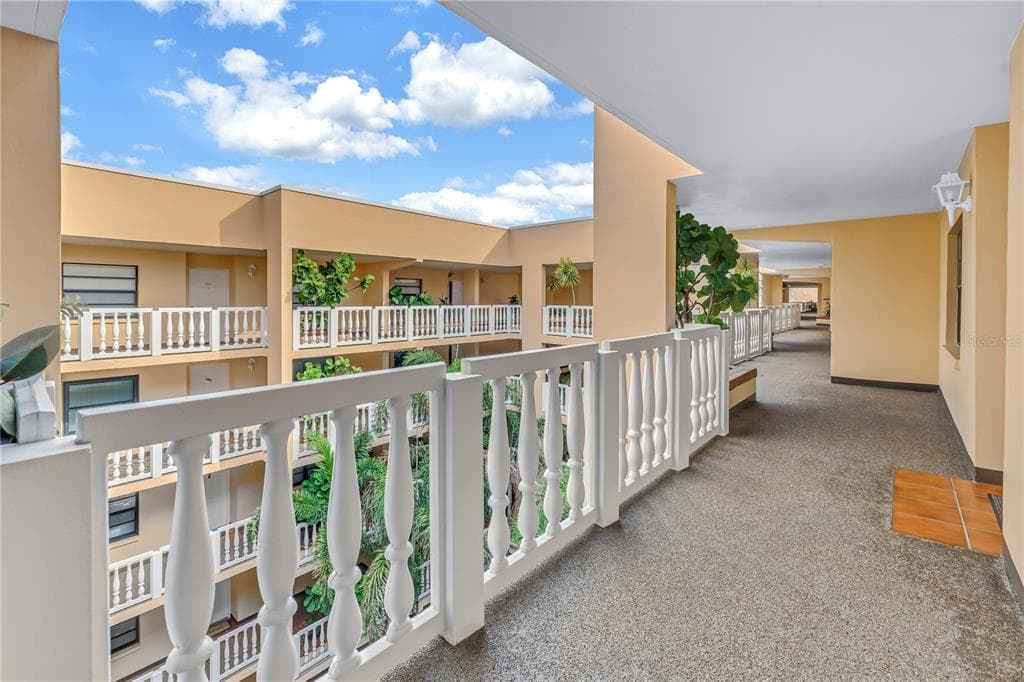 6500 SUNSET WAY 505 photo 4