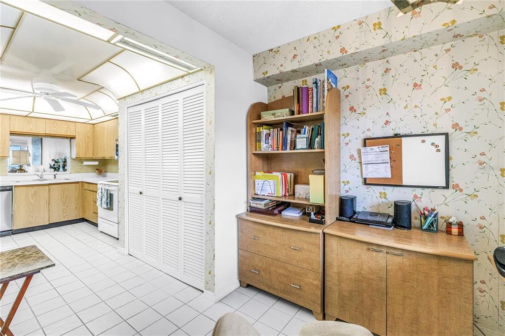 6500 SUNSET WAY 505 photo 8