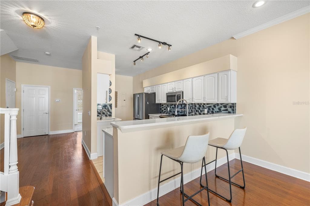 116 131ST AVENUE E F photo 7