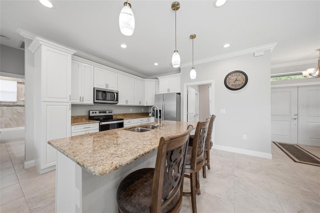 1182 YORKSHIRE STREET photo 20