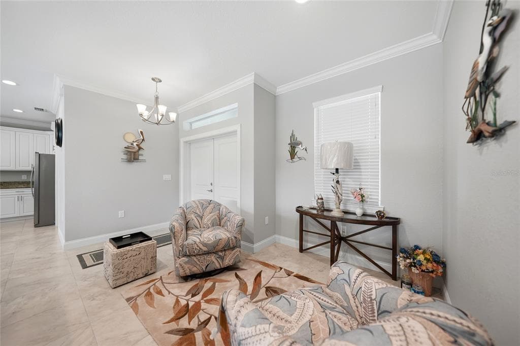1182 YORKSHIRE STREET photo 9