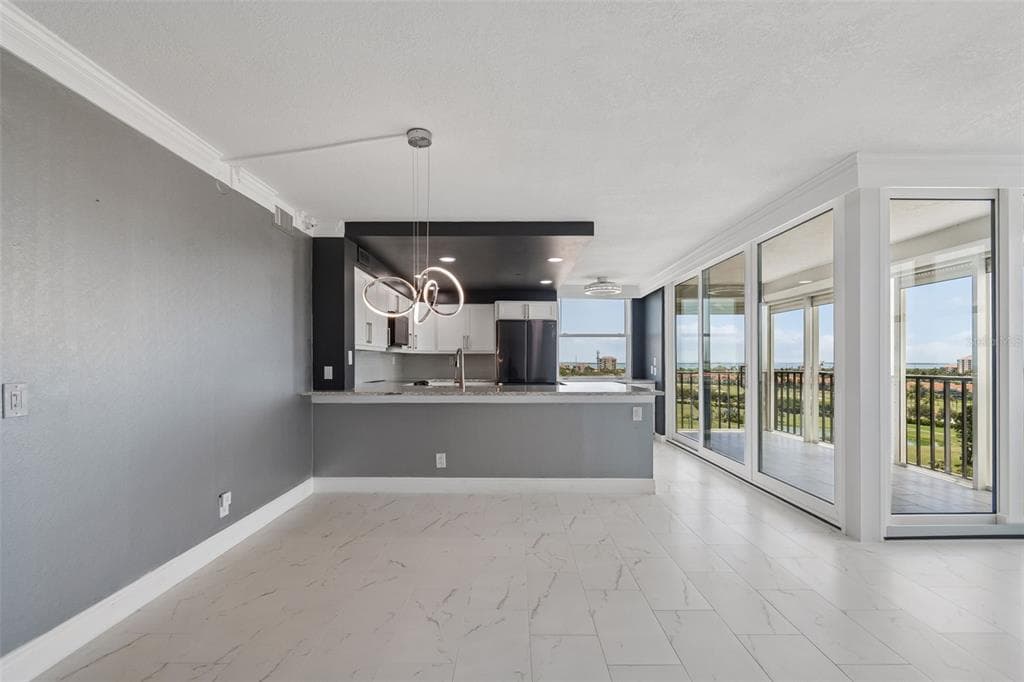 6265 SUN BOULEVARD 1004 photo 7
