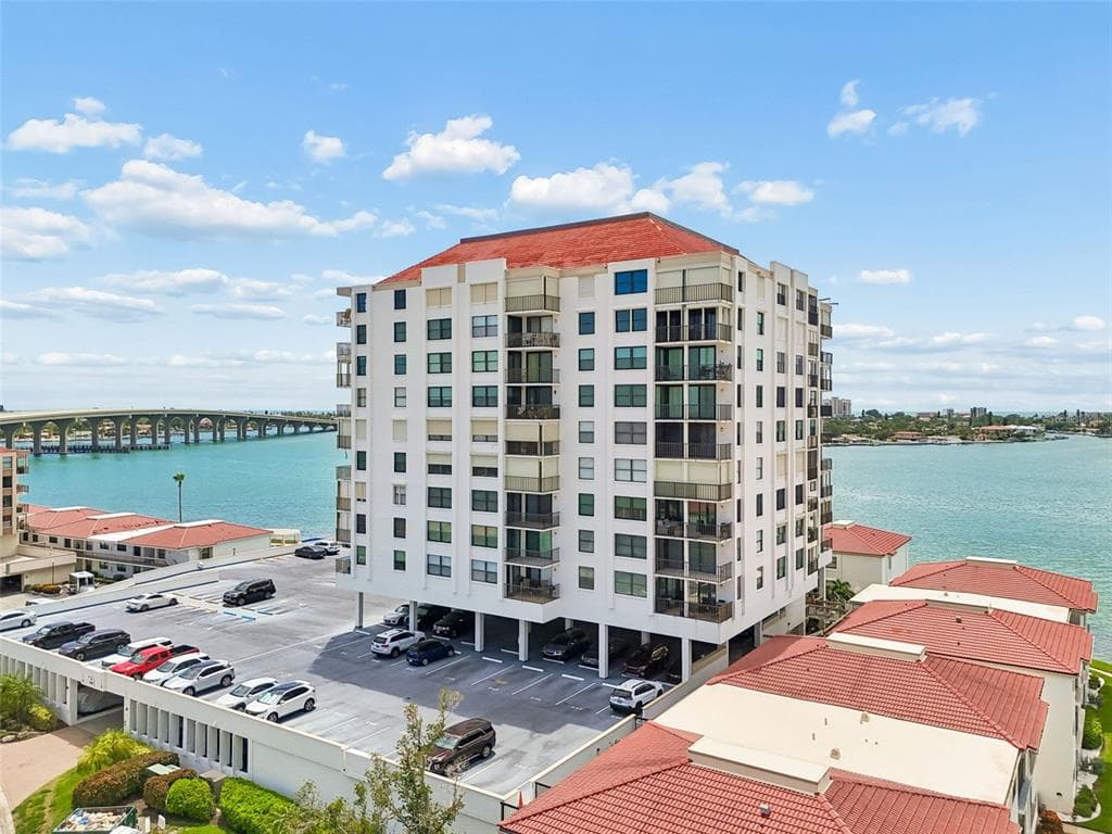 6265 SUN BOULEVARD 1004 photo 3