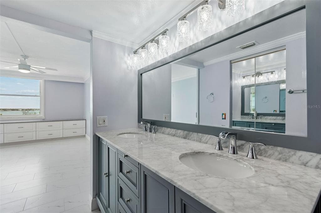 6265 SUN BOULEVARD 1004 photo 24