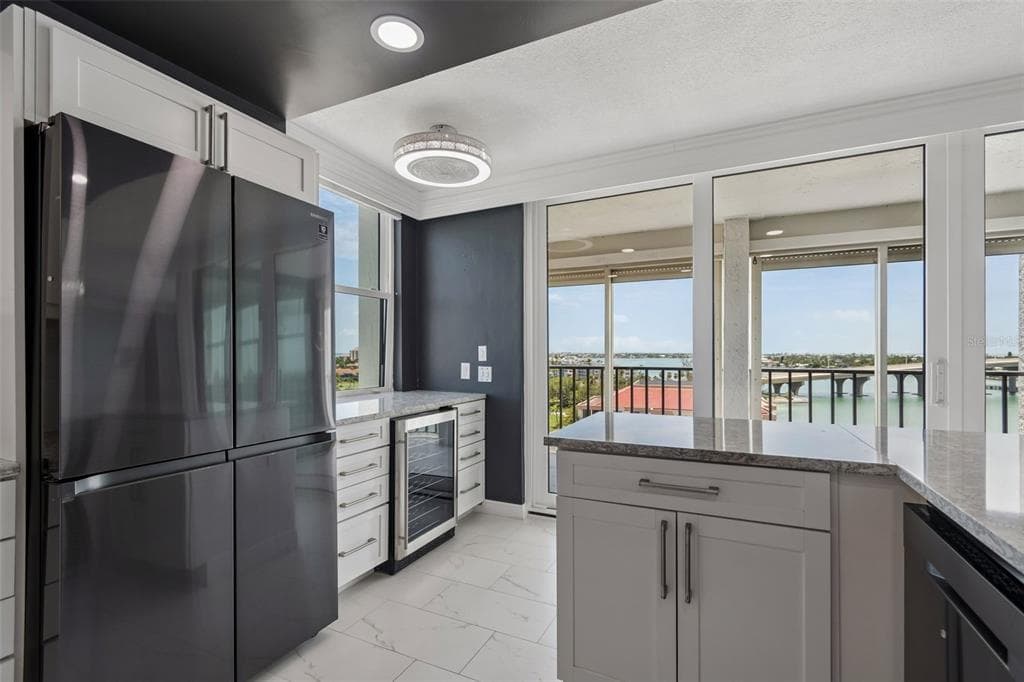 6265 SUN BOULEVARD 1004 photo 10