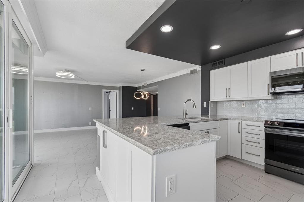 6265 SUN BOULEVARD 1004 photo 8