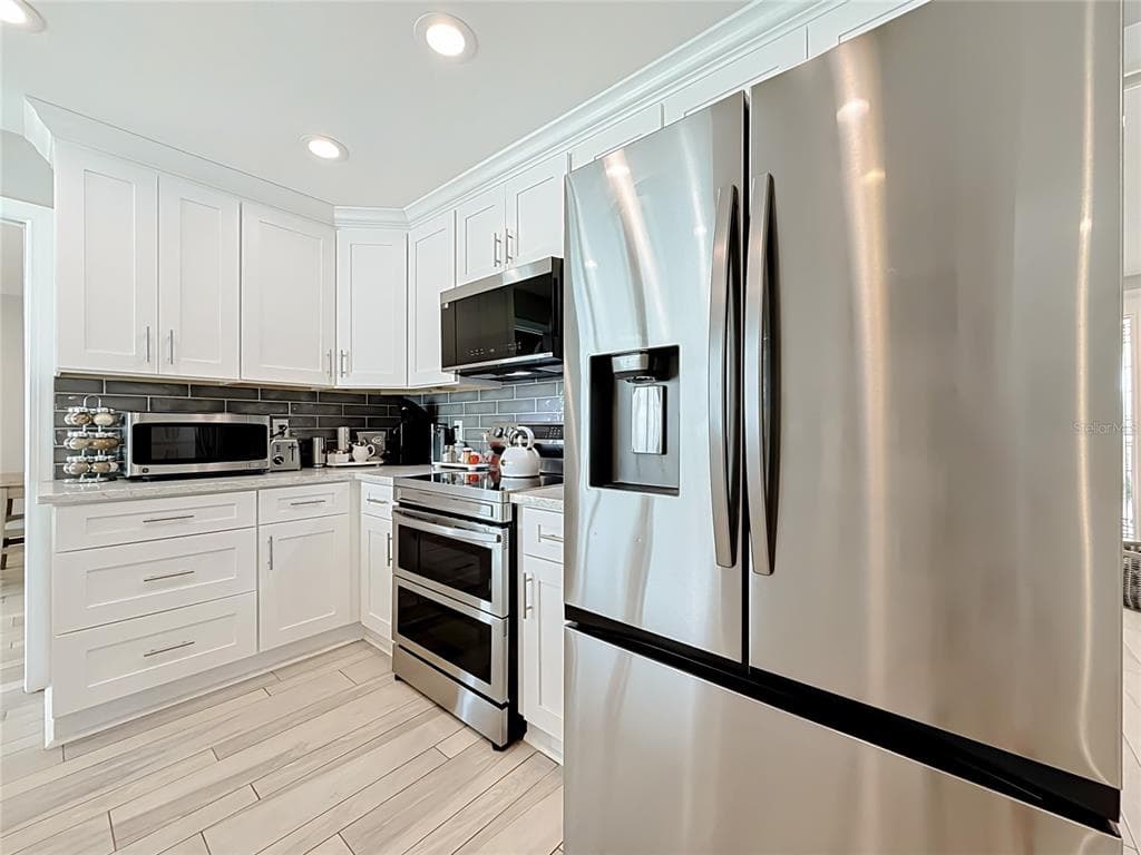 6351 3RD PALM POINT photo 14