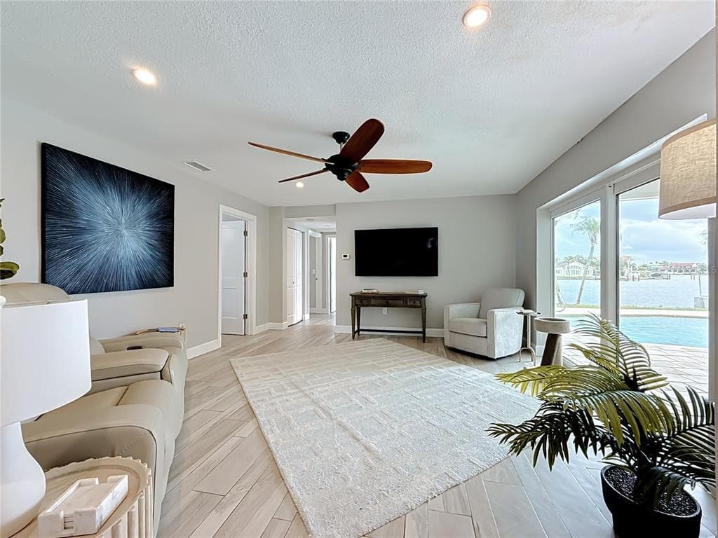 6351 3RD PALM POINT photo 19