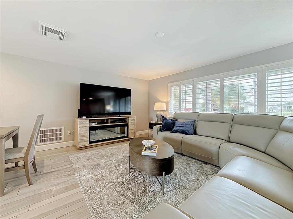 6351 3RD PALM POINT photo 4
