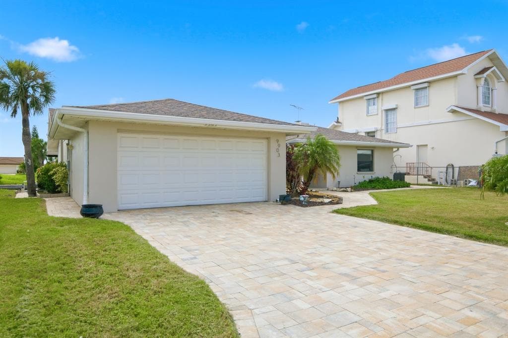 9903 SAN SEBASTIAN WAY photo 2