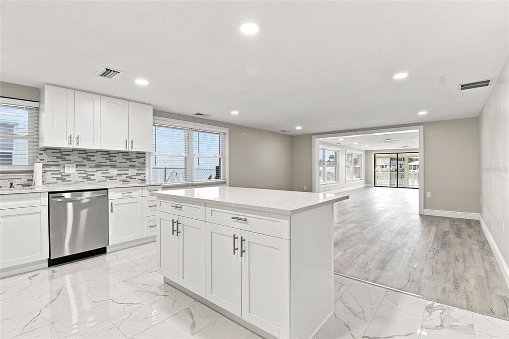 4549 TOPSAIL TRAIL photo 15