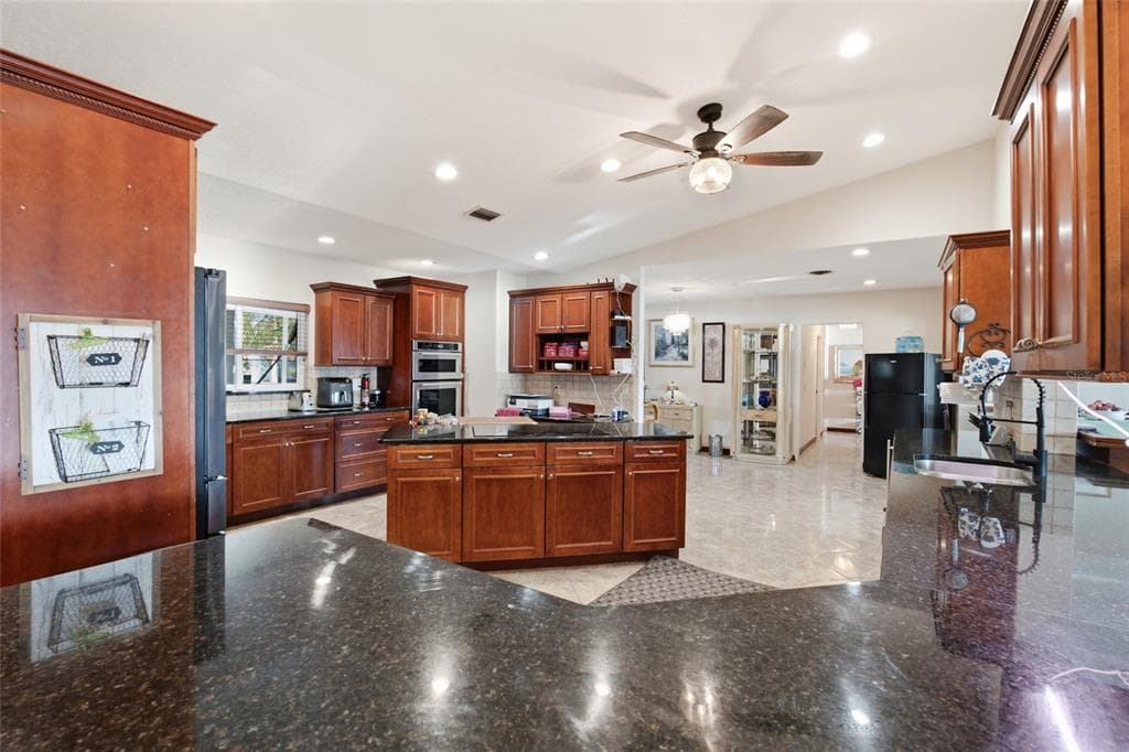 1818 DOLPHIN BOULEVARD S photo 13