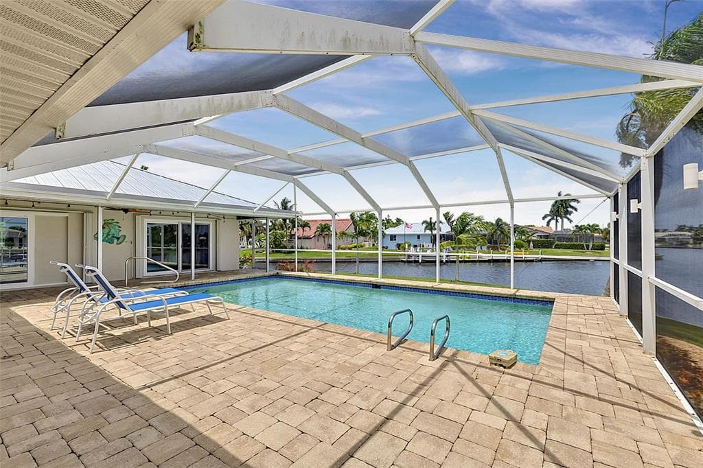 1230 SWAN COURT photo 6