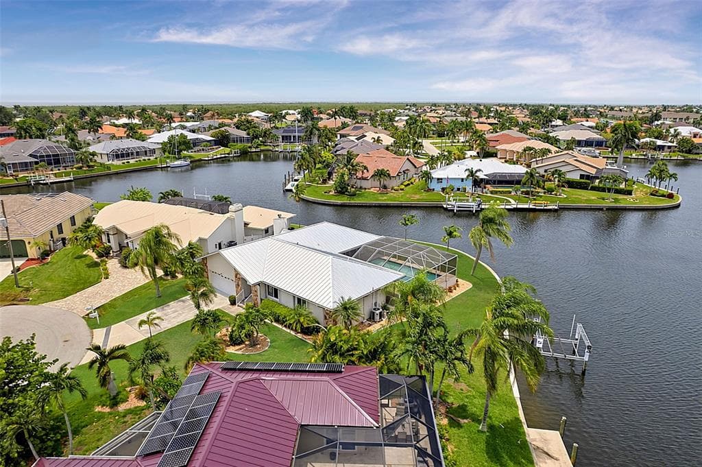 1230 SWAN COURT photo 3