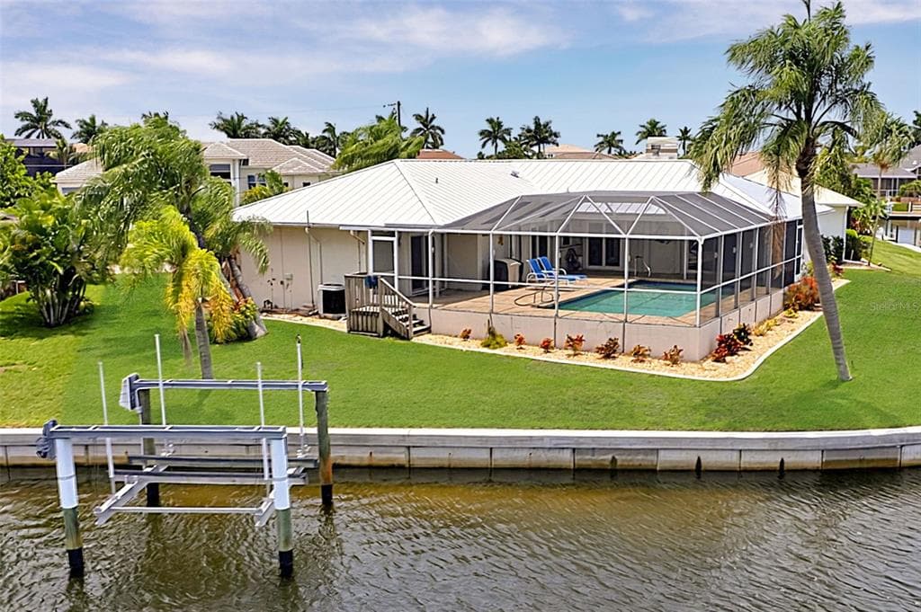 1230 SWAN COURT photo 5