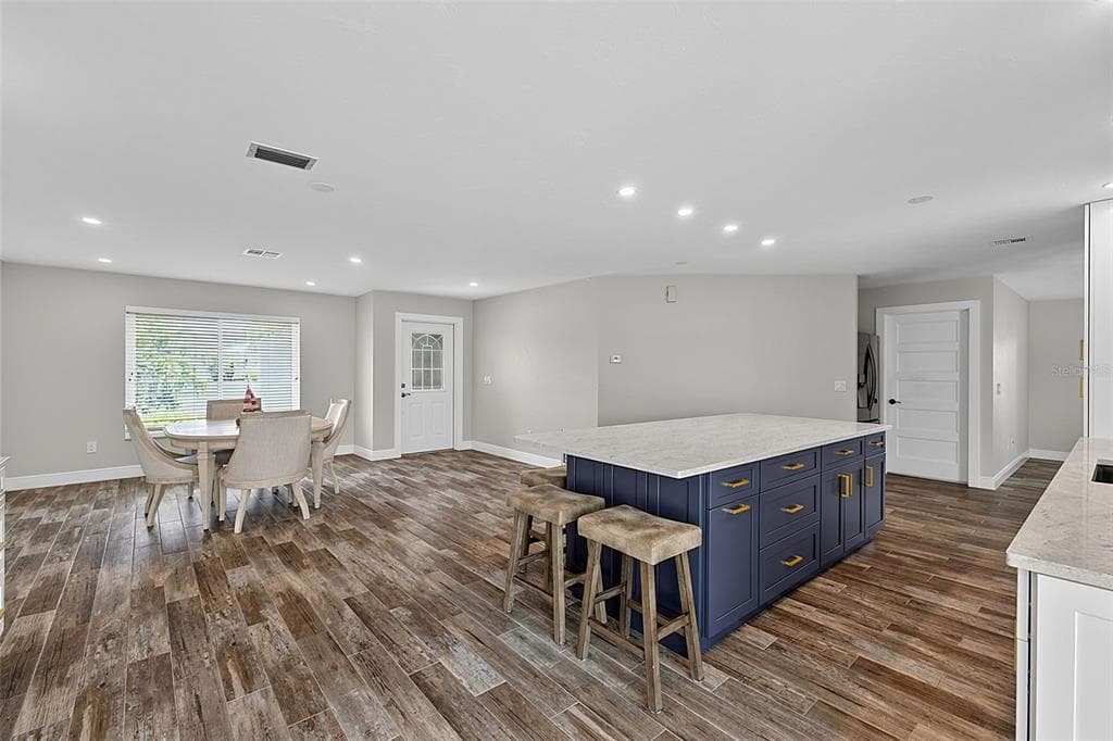 1230 SWAN COURT photo 15