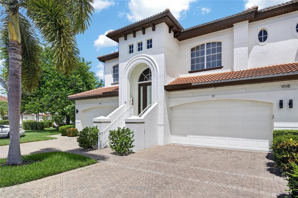 9141 LOS LAGOS COURT 101 photo 2