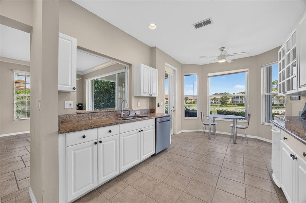 9141 LOS LAGOS COURT 101 photo 17