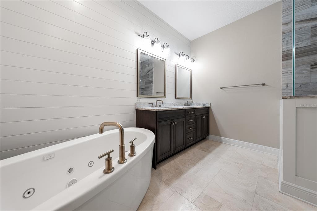 205 BRIGHTWATER DRIVE 205 photo 16