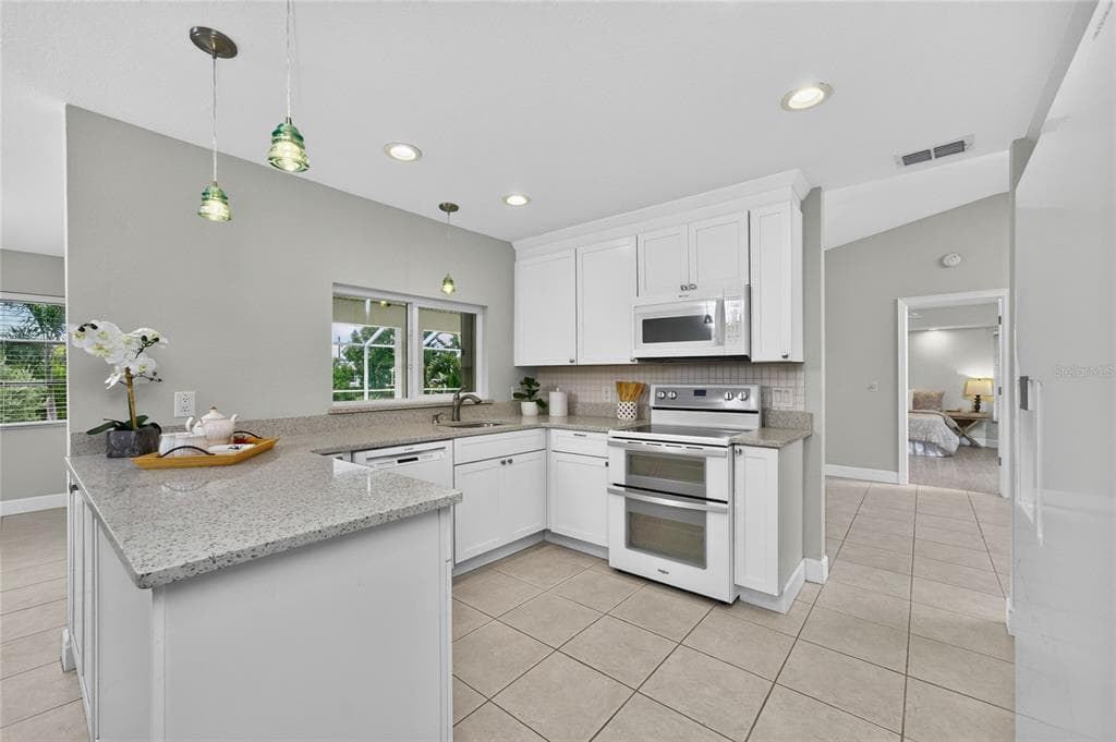5105 ACKLEY TERRACE photo 19